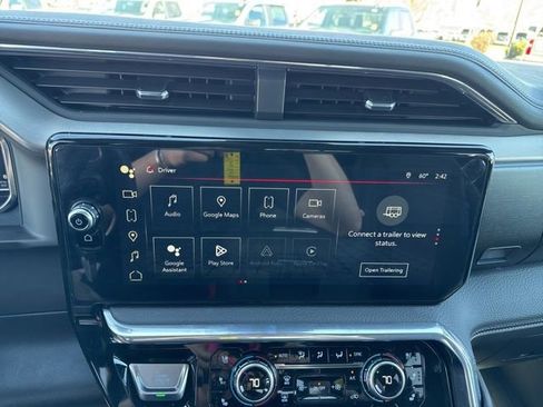 Used 2025 GMC Sierra 3500 Denali w/ Denali Reserve Package image 25