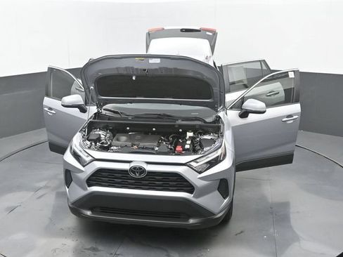 Used 2025 Toyota RAV4 XLE w/ Convenience Package FWD image 33