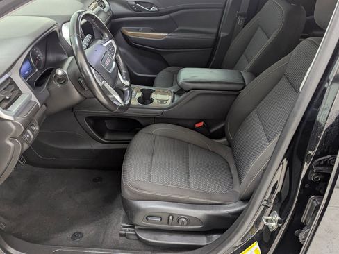 Used 2020 GMC Acadia SLE w/ Driver Convenience Package image 4