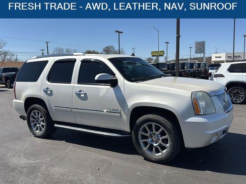 Used 2012 GMC Yukon Denali image 1