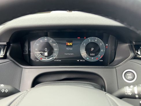 New 2025 Land Rover Range Rover Velar Dynamic SE AWD/4WD image 22