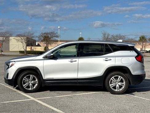 Used 2020 GMC Terrain SLE image 20