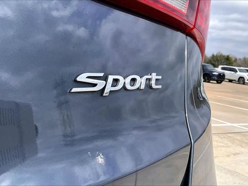 Used 2017 Hyundai Santa Fe Sport image 10