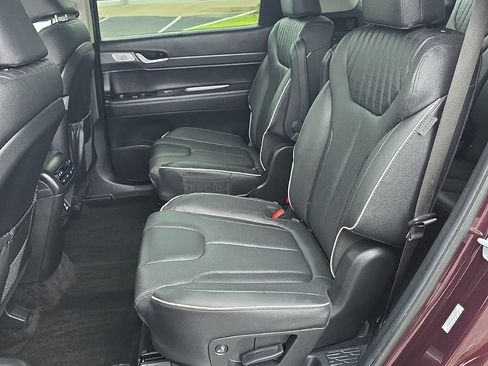 Used 2024 Hyundai Palisade Limited AWD/4WD image 24