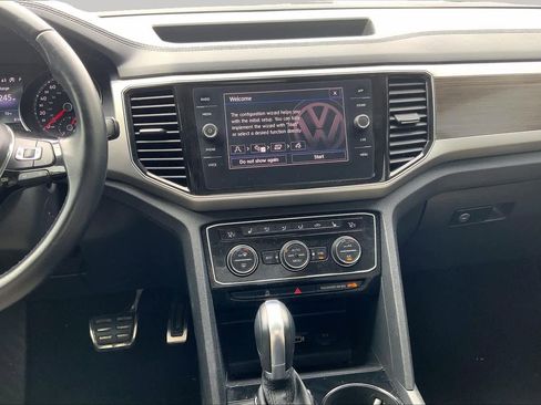 Used 2018 Volkswagen Atlas SEL w/ R-Line Package FWD image 7