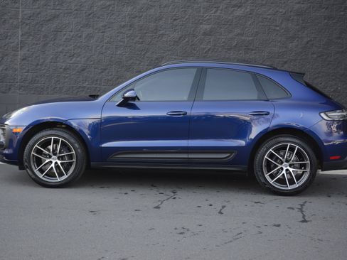 Used 2026 Porsche Macan image 2