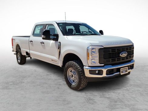 New 2026 Ford F250 XL w/ XL Off-Road Package AWD/4WD image 1