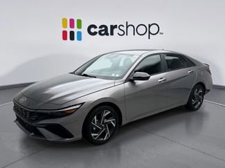 Used 2025 Hyundai Elantra Sport video 1