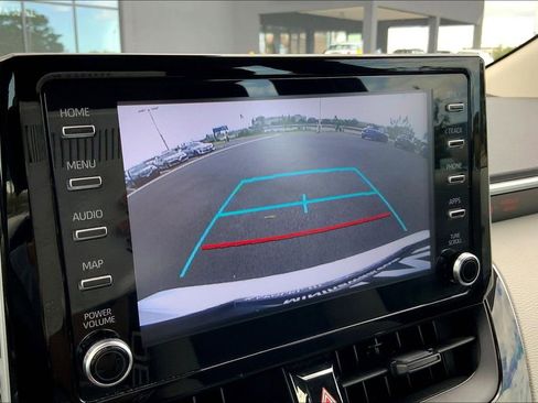 Used 2020 Toyota Corolla LE FWD image 21