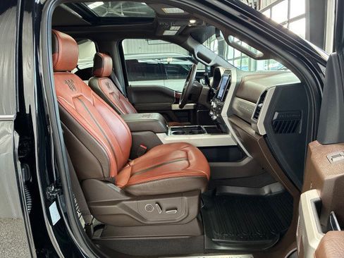 Used 2022 Ford F350 King Ranch w/ King Ranch Ultimate Package image 12