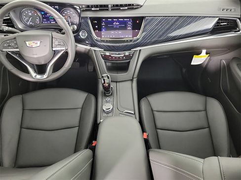 Certified 2025 Cadillac XT6 Premium Luxury w/ Technology Package image 16