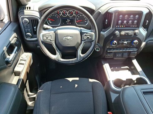 Certified 2021 Chevrolet Silverado 1500 RST AWD/4WD image 21