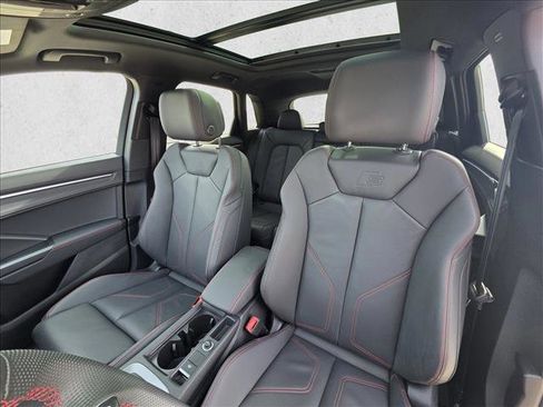 Certified 2025 Audi Q3 2.0T Premium Plus w/ Premium Plus Package image 15