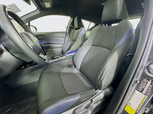 Used 2021 Toyota C-HR XLE image 20