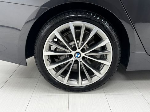 Used 2022 BMW 530i xDrive w/ Convenience Package image 39