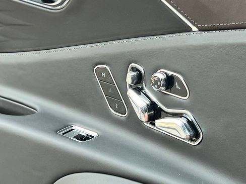 Used 2026 Bentley Flying Spur Plug-In Hybrid AWD/4WD image 37