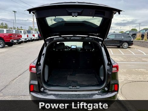 Certified 2024 Ford Escape ST-Line image 13