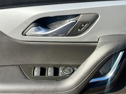 Used 2019 Chevrolet Blazer LT image 17