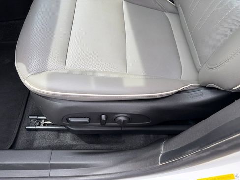 Used 2024 Buick Envista Avenir FWD image 22