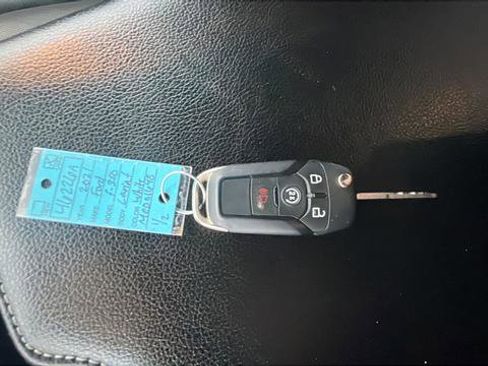 Used 2021 Ford F350 Lariat w/ Chrome Package image 26