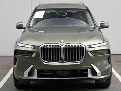 Used 2025 BMW X7 xDrive40i AWD/4WD image 54