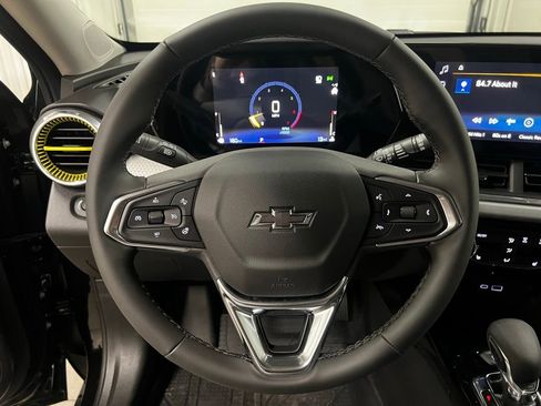 New 2026 Chevrolet Trax LT w/ Midnight Edition image 13