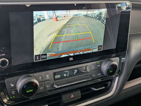 Certified 2024 Toyota Grand Highlander Limited image 20