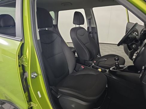 Used 2018 Kia Soul FWD image 26