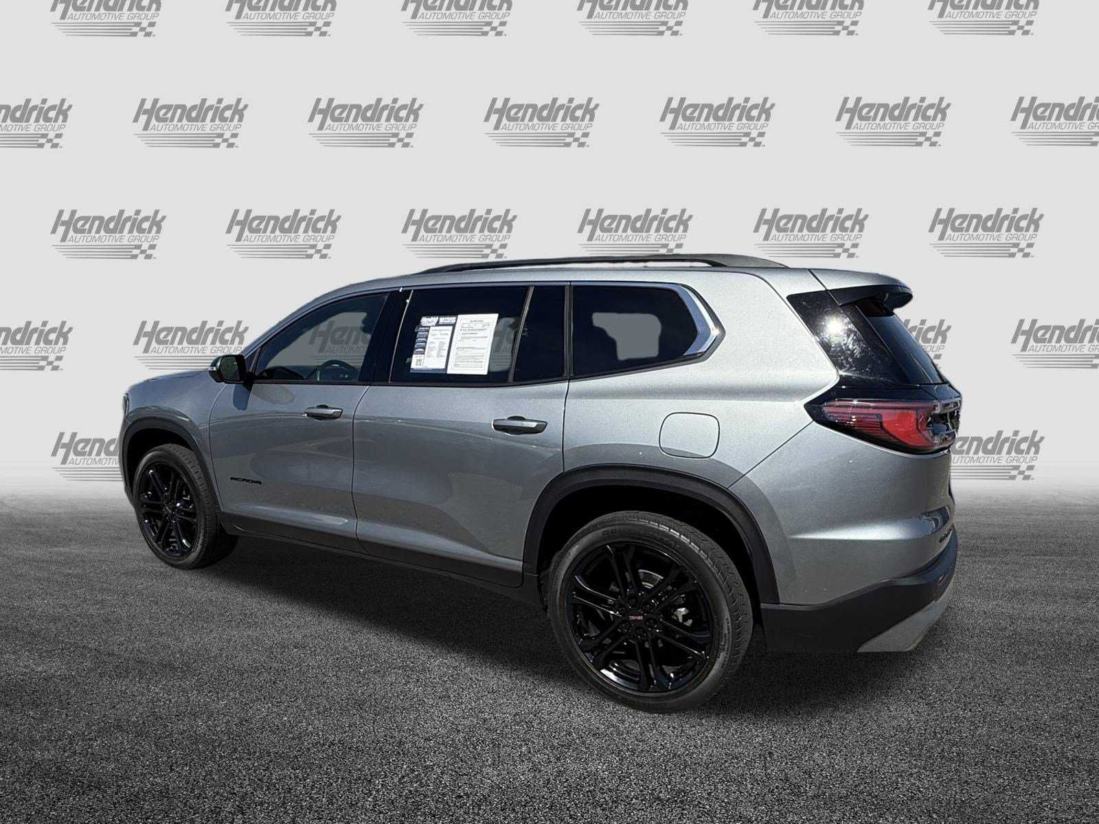 Used 2025 GMC Acadia Elevation w/ Elevation Premium Package FWD image 16