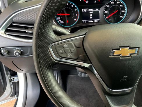 Used 2020 Chevrolet Malibu LT w/ Redline Edition FWD image 11