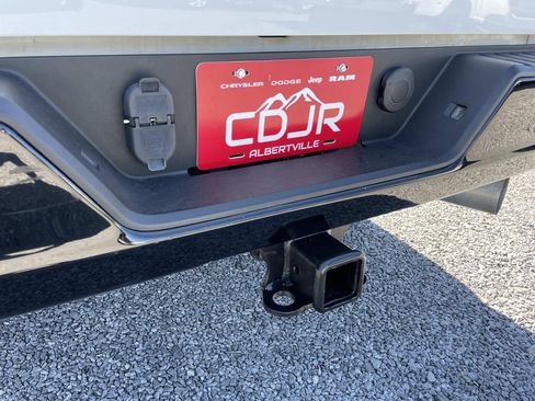 Used 2022 Chevrolet Silverado 2500 Custom w/ Gooseneck/5TH Wheel Package AWD/4WD image 19
