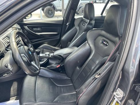 Used 2018 BMW M3 RWD image 18