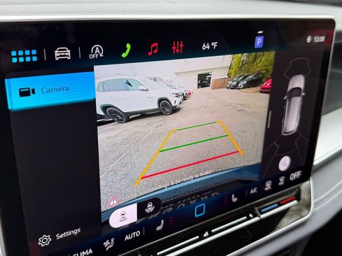 New 2026 Volkswagen Tiguan SE R-Line FWD image 20