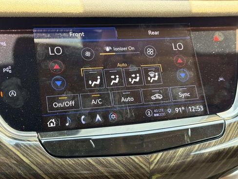 Used 2022 Cadillac XT6 Premium Luxury w/ Platinum Package AWD/4WD image 33