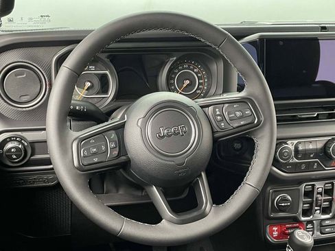 New 2026 Jeep Gladiator Rubicon image 24