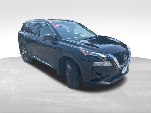Used 2023 Nissan Rogue SL w/ SL Premium Package image 8