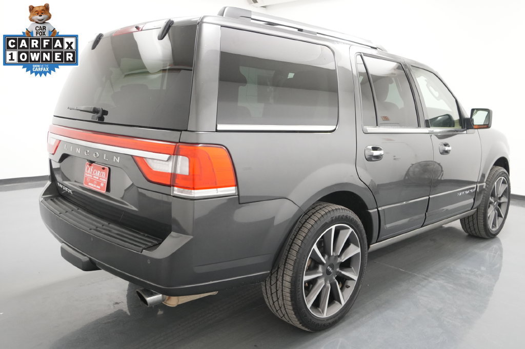 Used 2017 Lincoln Navigator Reserve AWD/4WD image 8