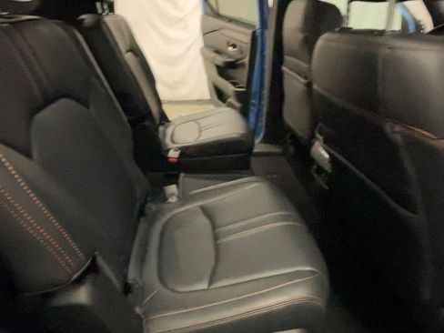 Used 2025 Honda Pilot TrailSport image 23