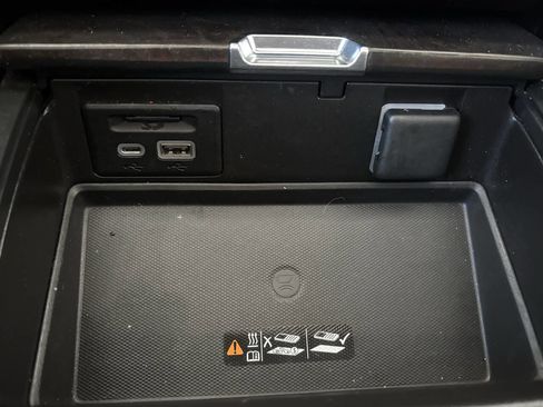 Used 2021 GMC Yukon Denali w/ Denali Ultimate Package image 19