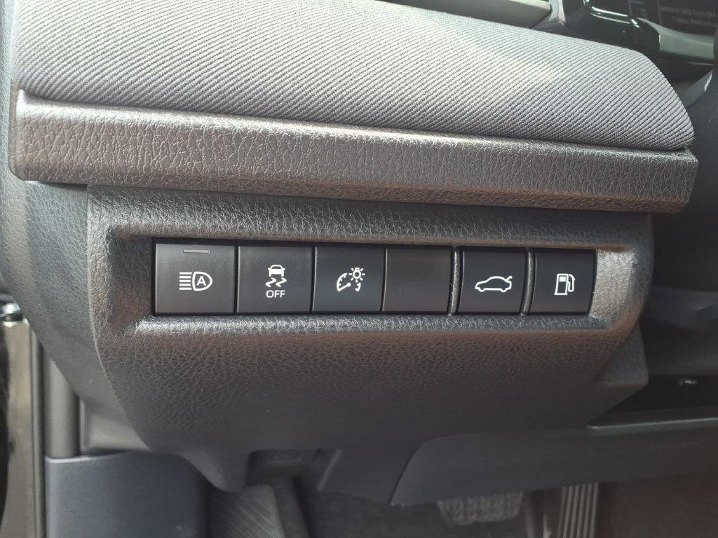 Used 2026 Toyota Camry LE FWD image 14
