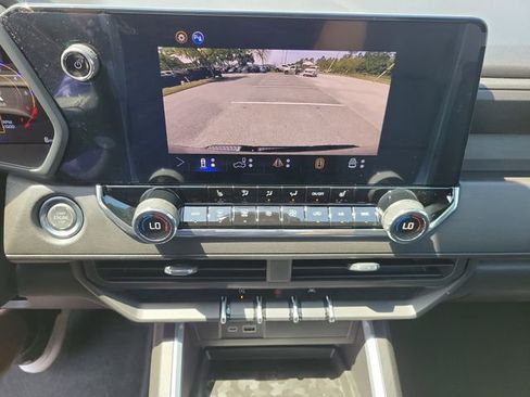 New 2026 Chevrolet Colorado Trail Boss AWD/4WD image 27
