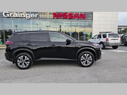 Used 2023 Nissan Rogue SV AWD/4WD image 36