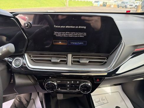 New 2026 Chevrolet Trax RS w/ Sunroof Package FWD image 18