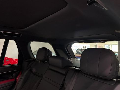 Used 2024 Land Rover Range Rover SE AWD/4WD image 28