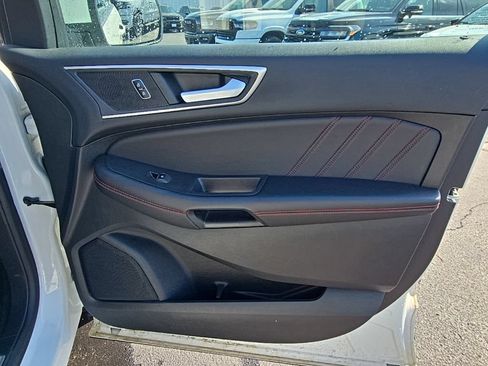 Used 2023 Ford Edge ST-Line AWD/4WD image 46