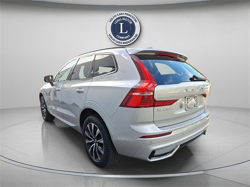 Certified 2025 Volvo XC60 B5 Plus image 4