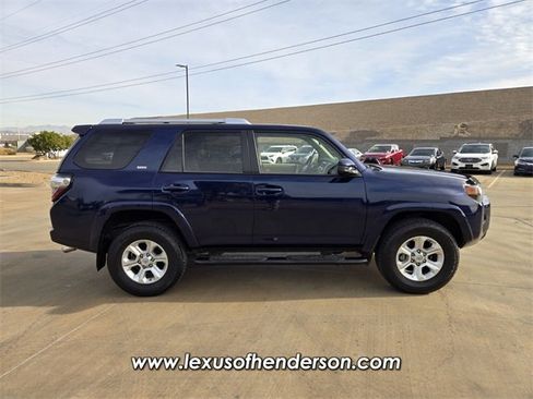Used 2017 Toyota 4Runner SR5 image 7