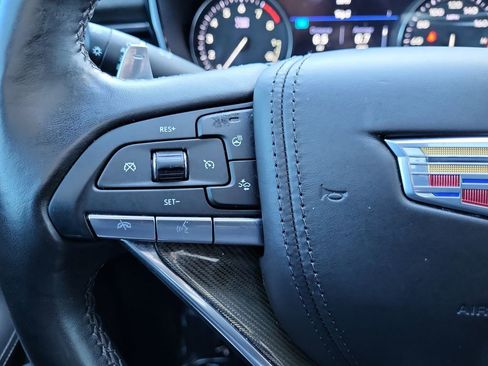 Used 2023 Cadillac XT6 Sport w/ Platinum Package image 21