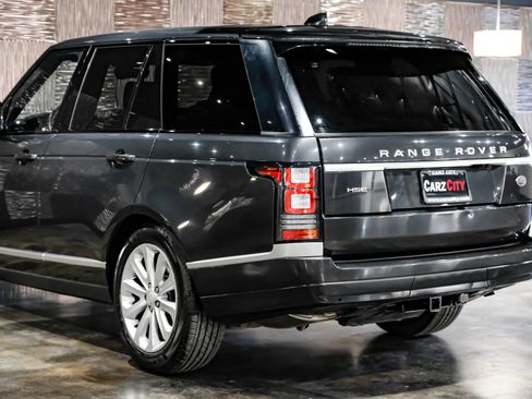 Used 2017 Land Rover Range Rover HSE AWD/4WD image 18
