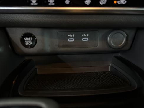 Used 2025 Nissan Rogue SV FWD image 26